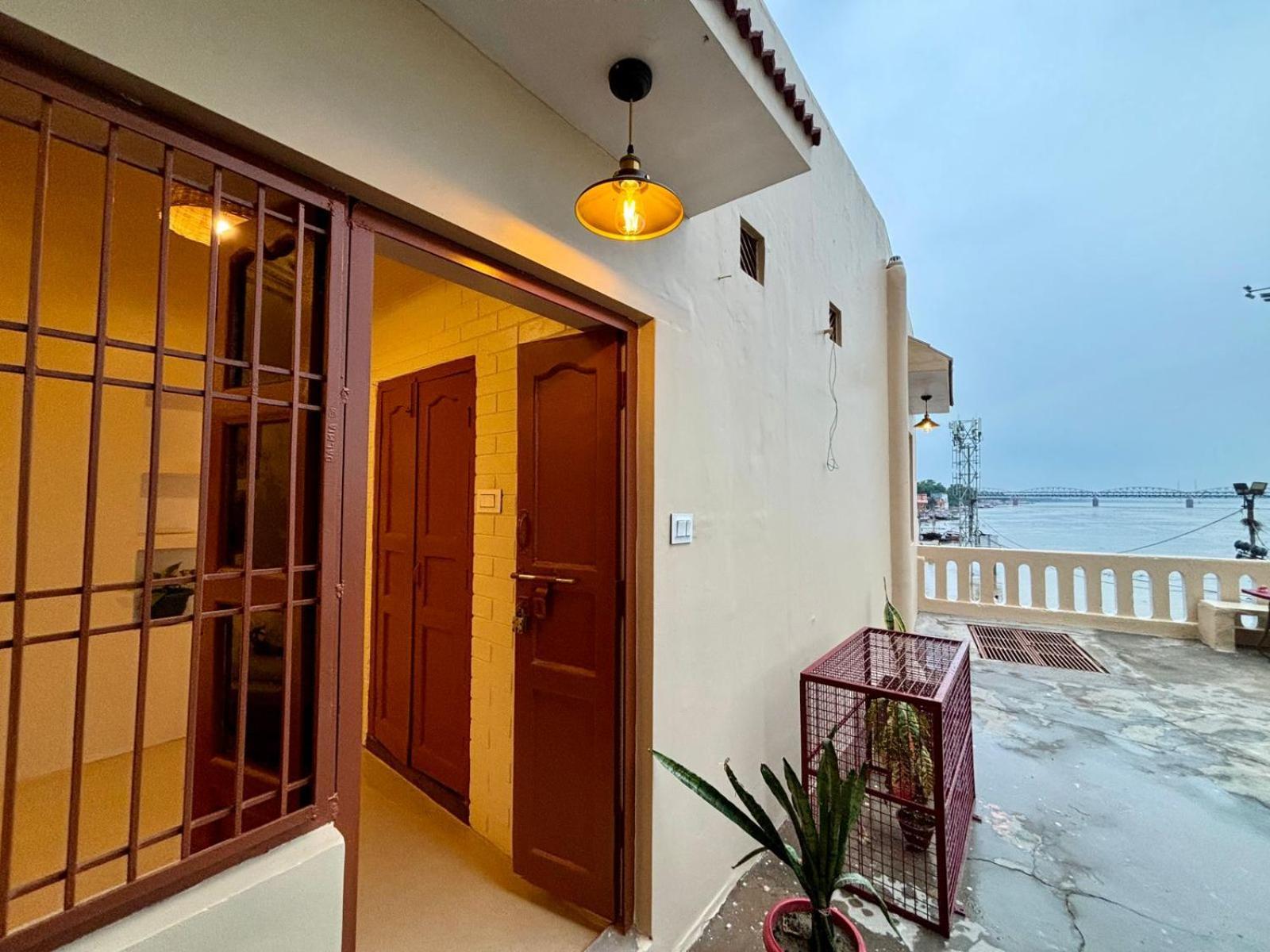 Vintage River Homestay Benares Buitenkant foto