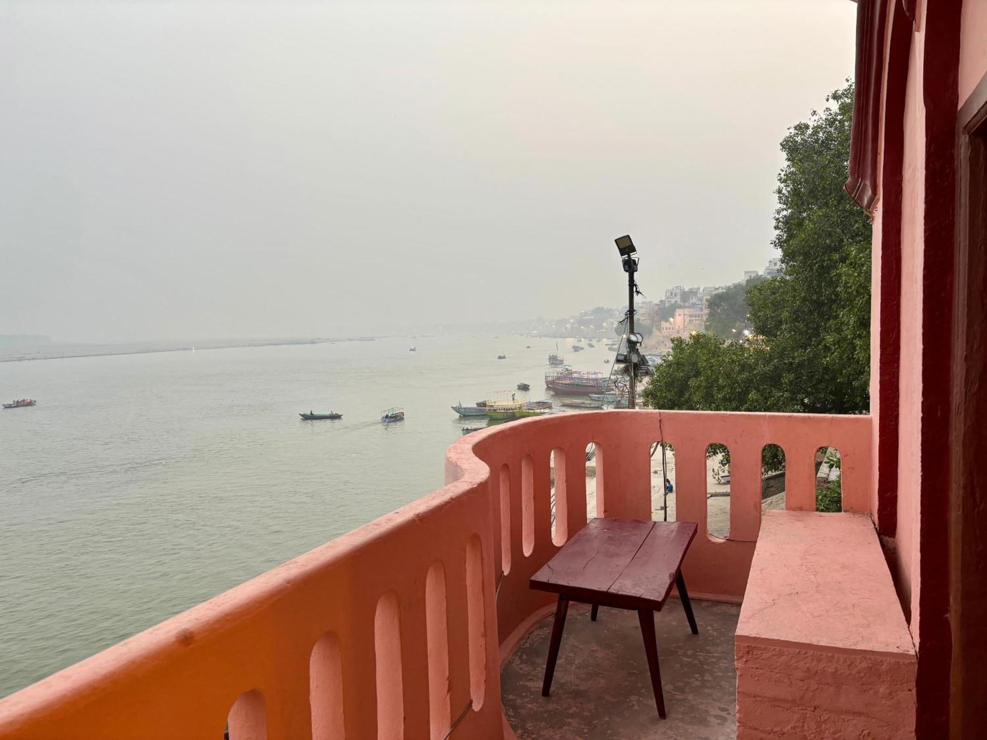 Vintage River Homestay Benares Buitenkant foto